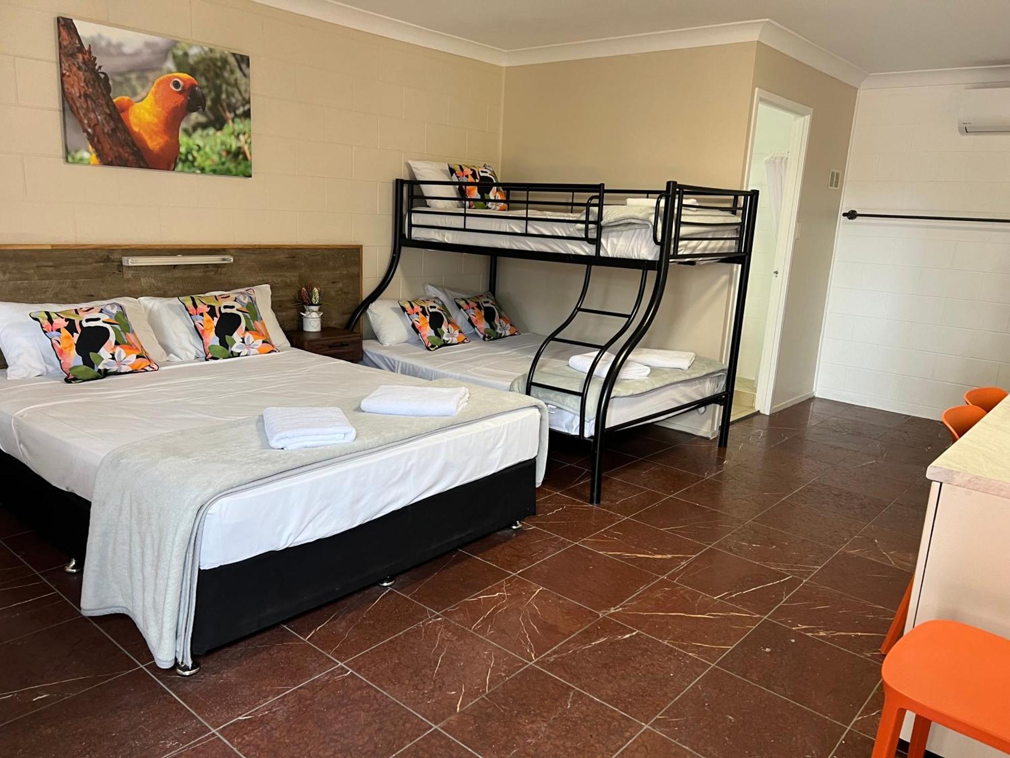 Spanish Lace Motor Inn Τάουνσβιλ Εξωτερικό φωτογραφία