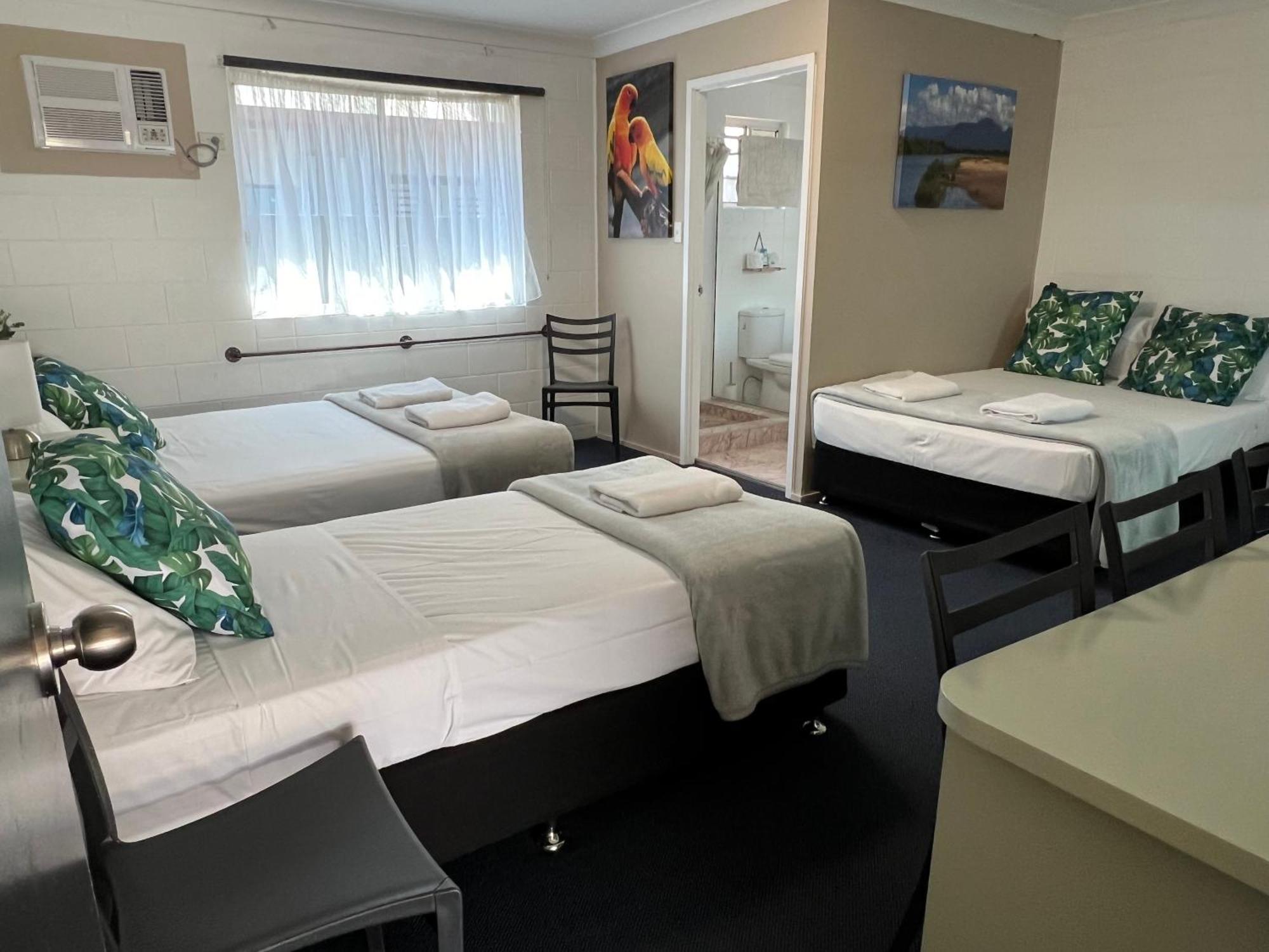 Spanish Lace Motor Inn Τάουνσβιλ Εξωτερικό φωτογραφία
