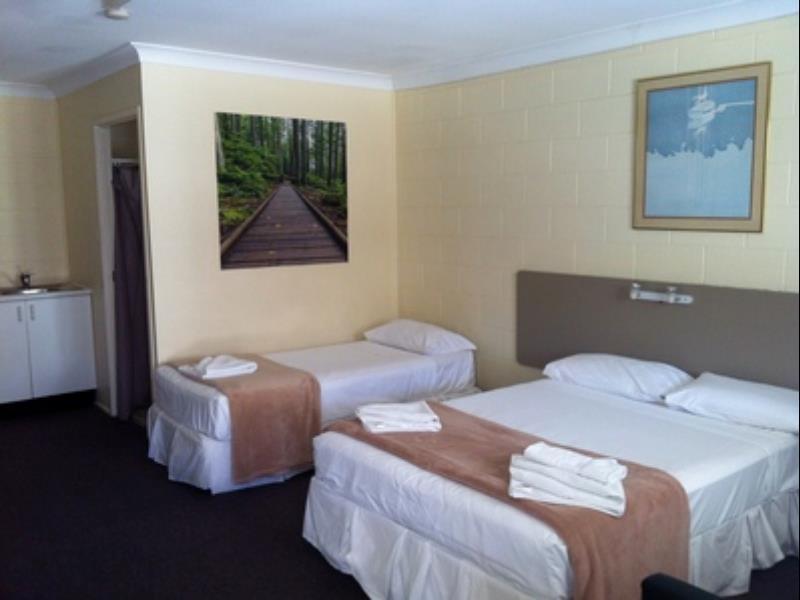 Spanish Lace Motor Inn Τάουνσβιλ Εξωτερικό φωτογραφία